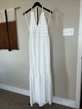 Ivory Lace Maxi Dress - V-Neck Halter Style